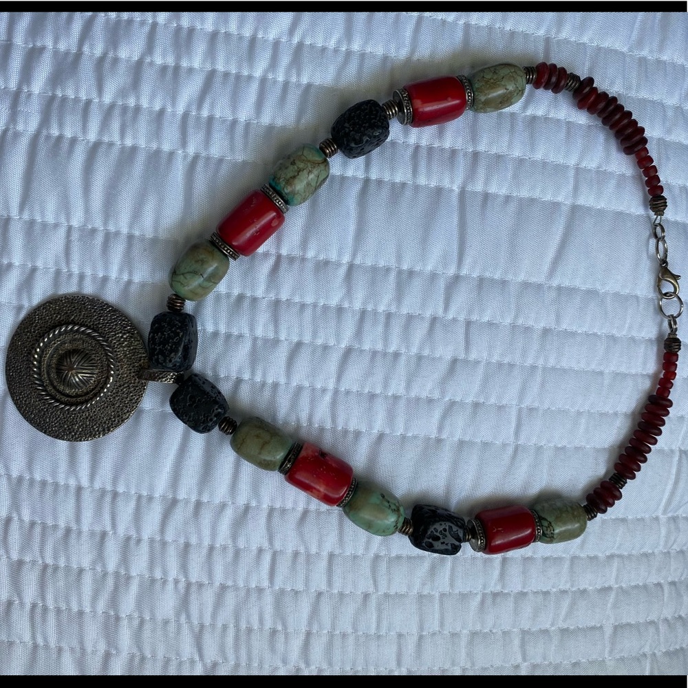 Western necklace - Picture 2 of 2